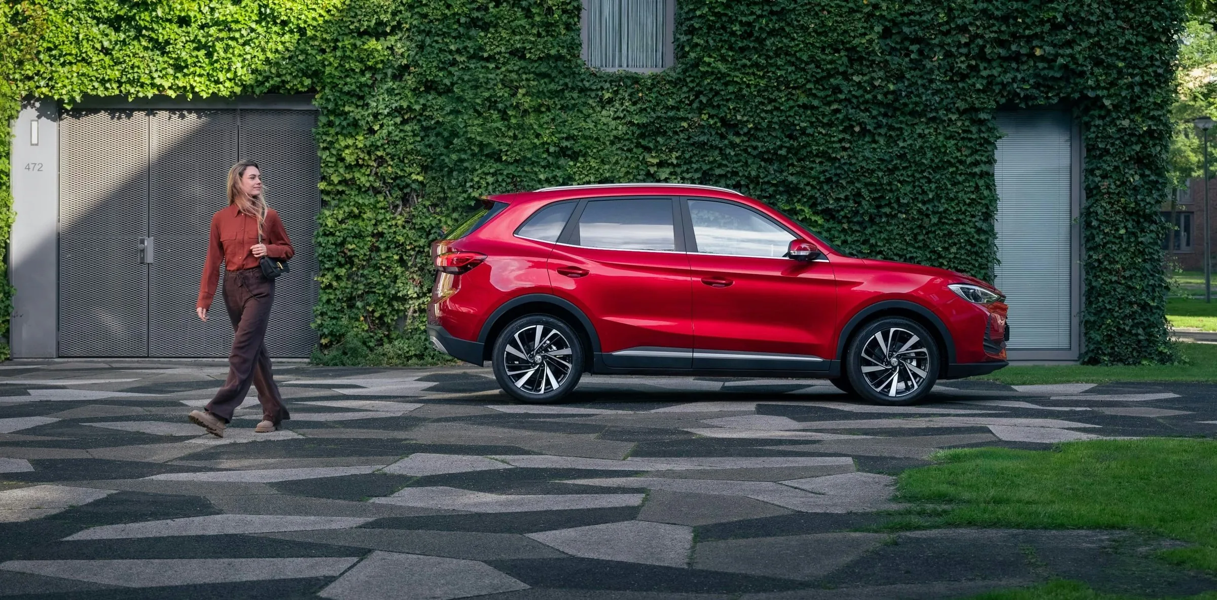 MG ZS HEV+